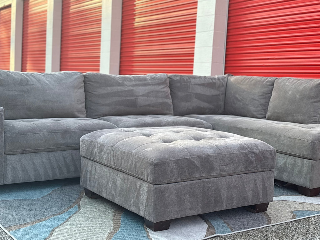 Thomasville (Miles) 2 Piece Sectional with Ottoman Set