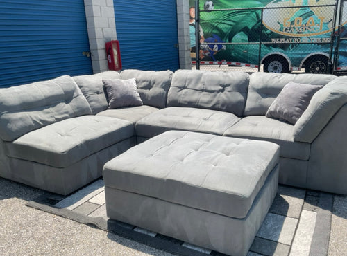 Light Grey 5 Piece Modular Sectional with Ottoman Set
