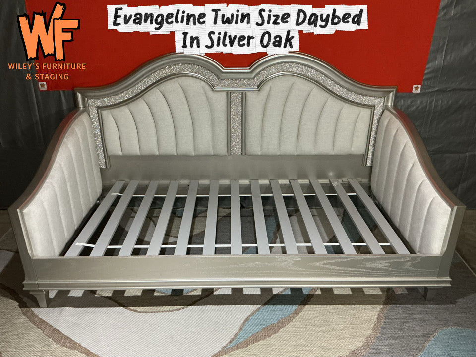 Evangeline Twin Daybed in Silver Oak