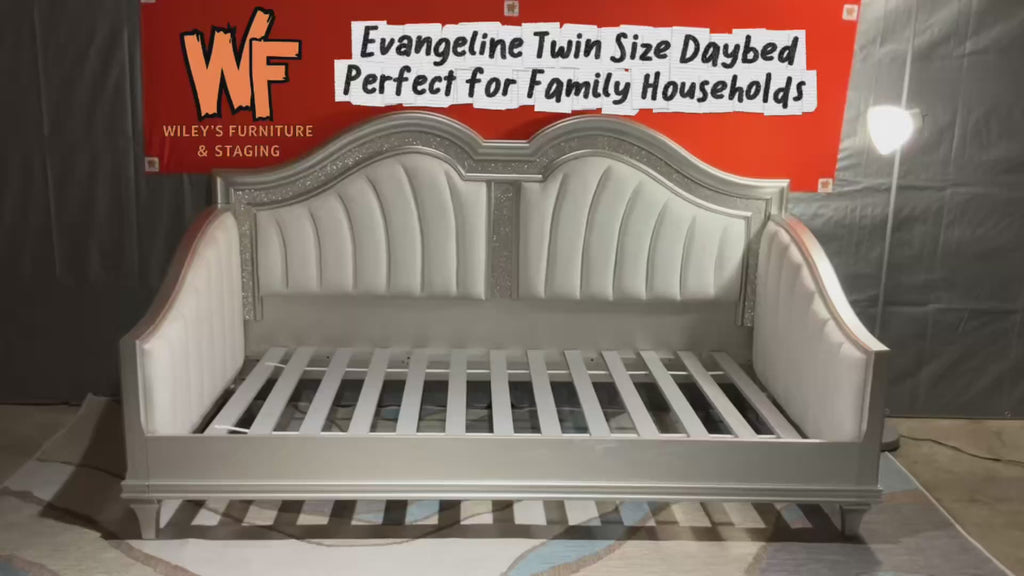 Evangeline Twin Daybed in Silver Oak